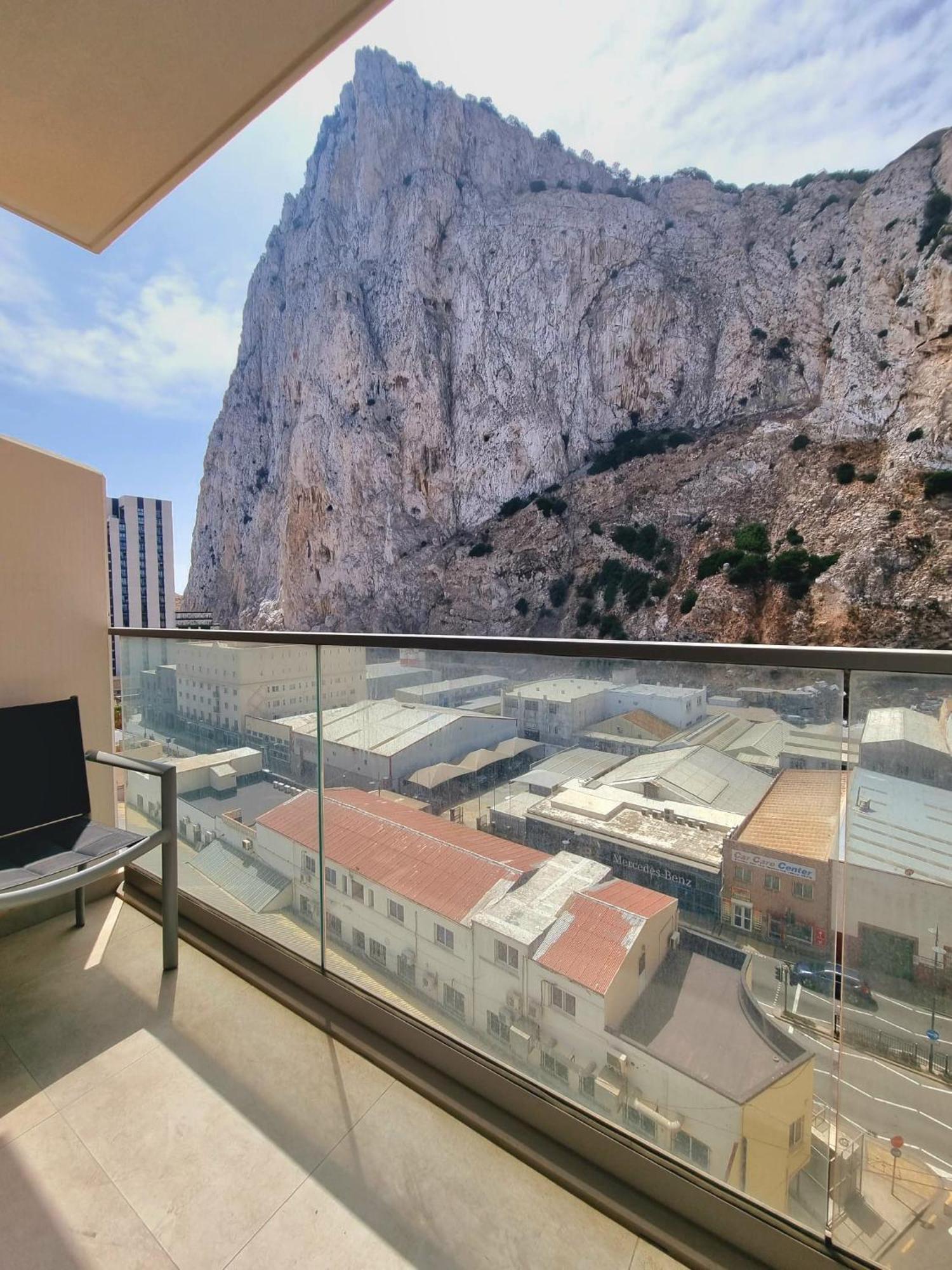 Sunny Gibraltar Apartment Exterior photo